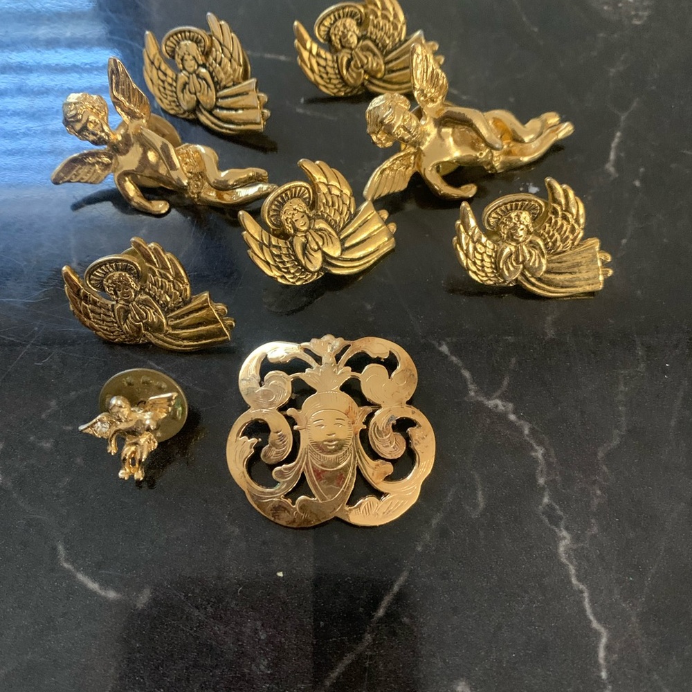 Gold Angel Brooch Set